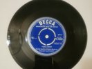 Patrick Macnee & Honor Blackman kinky boots Decca Rare  vinyl 45 NM