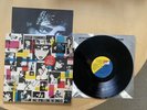 SIOXSIE & THE BANSHEES ONCE UPON A TIME - THE SINGLES SHRINK + INSERT + HYPE NM