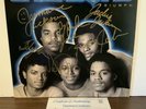 Jacksons - Triumph - Vinyl LP Record SIGNED BY MICHAEL JACKSON & 5 Jacksons COA