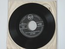 Elvis Presley  45 tours  juke box  45405  1957 label noir