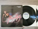 2 X LP JOHNNY HALLYDAY AU ZENITH 824.045-1 VERSO COEUR & POING ROUGE 1984 PG255
