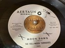 Hollywood Tornadoes MOON DAWG/INEBRIATED SURFER Aertaun 45 102 rare / Promo Hear