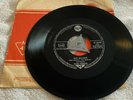 ELVIS PRESLEY 47- 6640 - BLUE MOON - JUST BECAUSE - GERMAN - RARE 1956 MINT -