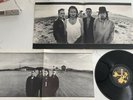 U2 THE JOSHUA TREE LP WITH RARE LYRICS SHEET 1ST PRESS 1987 RECORD ALBUM  Clean