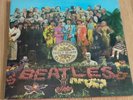 The BEATLES -  SGT PEPPER LONELY HEARTS CLUB BAND - VINYL 1967 .  PLEASE READ ..