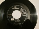 BEATLES 1968 UK Parlophone IMPORT 45 - Hey Jude / Revolution - DP 570 EXCELLENT