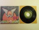 PAUL McCARTNEY AND WINGS  -  JET / LET  ME  ROLL  IT -  WITH  PICTURE  SLEEVE***