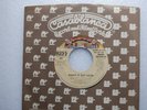 NEW KISS PROMO 45 RPM: SHOUT IT OUT LOUD+DR FEELGOOD, ORIGINAL CASABLANCA SLEEVE