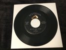 ELVIS PRESLEY 45 47-6382 MILKCOW BLUES BOOGIE/YOU’RE A HEARTBREAKER EARLY RCA NM