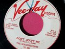 THE MAGNIFICENTS - Don't Leave Me / Ozeta - PROMO 45 rpm - Vee-Jay 281