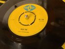 Pioneers - Reggae Beat - Miss Eve - Blue Cat 1968