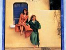 The Judds - Greatest Hits LP NM/VG+ US 1988, Hole Punch, Country