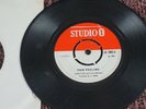 Carlton and His Shoes: This Feeling (Studio One UK 1st Press 7