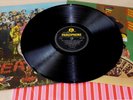 THE BEATLES “Sgt. Peppers” LP Yellow-Black Parlophone PMC 7027, komplett