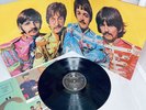 The Beatles SGT Peppers Lonely Hearts Club Band  PCS 7027 Stereo with cut-out