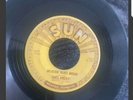 1954 ELVIS PRESLEY Milk Cow Blues Boogie Heartbreaker SUN 215  45 RPM G+