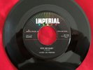 Laura Lee Perkins, Imperial 5493, Kiss Me Baby & I Just Don't Like This Kind Of
