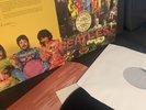 The Beatles „ Sgt‘s Peppers Lonely Hearts Club Band + Zubehör S. Foto Neuwertig