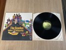 The Beatles UK Lp Record  YELLOW SUBMARINE Apple 1973