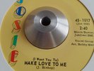 70's Soul 45  -   Honey & The Bees -  Make Love To Me  (  JOSIE  )   Exc