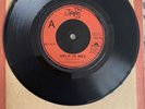 THE JAM / NEWS OF THE WORLD /RED MOULDED LABEL/ PAUL WELLER / MOD REVIVAL
