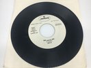 Smile Earth / Step On Me ( Queen, Brian May, Roger Taylor ) White Label Promo 7