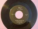 THE BEATLES US 45 VEE JAY VJ 581 PLEASE PLEASE ME / FROM ME TO YOU  581.06