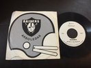 OAKLAND RAIDERS Song SUNG IN SPANISH Funk Soul 1978 MEXICAN 45 NFL Football