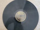 78RPM DECCA RECORD 24658. BING CROSBY AND THE ANDREWS SISTERS Here Comes Santa