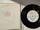 THE WAITRESSES - CHRISTMAS WRAPPING ORIGINAL ZEE PRESS 7” SINGLE - FREE P&P
