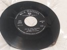 45 giri  ELVIS PRESLEY   LOVE ME TENDER/ANYWAY YOU WANT ME  45N 0524  ANNO 1957 