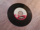 45t sp juke box   v 45- 747 j suis mordu 