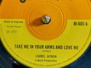 laurel aitken / take me in your arms and love / two timing woman / bigshot 7