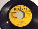 JOHN LEE HOOKER-FORTUNE 846-609 BOOGIE/CURL MY BABY'S HAIR-DETROIT BLUES 45 1958