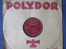 ANCIEN DISQUE 78 TOURS GEORGES BRASSENS LE GORILLE / LA CHASSE AUX PAPILLONS