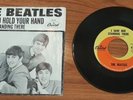 The Beatles 45 I Saw Her Standing There / I Want to Hold Your Hand Capitol 5112