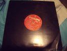 33T PRESS FR LABEL ROUGE JOHNNY CHANTE HALLYDAY  /PAS DE POCHETTE /BON ETAT