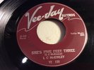 L. C. McKINLEY-VEE-JAY 133-SHE'S FIVE FEET THREE/STRANGE GIRL-CHICAGO BLUES 45