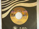 KISS - Shandy / She's So European - EL SALVADOR 45 Leo