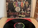 The Beatles – Sgt. Pepper's Lonely Hearts Club Band Gatefold 12
