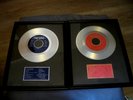 2 Elvis Presley 45 RPM Silver Records 
