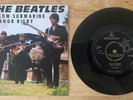 ENGLISH 45 SP THE BEATLES PARLOPHONE 5493 YELLOW SUBMARINE