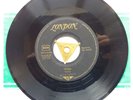Jack Scott – Midgie / The Way I Walk, London DL 20 272, Germany 1959, mit Tri