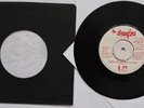 THE STRANGLERS ORIGINAL 1977 UK DEMO -  SOMETHING BETTER CHANGE