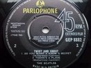 The BEATLES - *TWIST and SHOUT* - E.P. - 1964 - UK - *MISPRESSING* - NEAR MINT