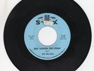 Del-Rios w/ William Bell - Just  Across The Street / There's A Love 7
