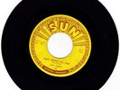 RAY SMITH - 45  - Right Behind You Baby