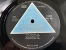 PINK FLOYD Dark Side of the Moon UK 1ST Press SOLID BLUE TRIANGLE A2B2 Near MINT