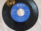 45 RPM THE PEREZ BROS/TRULY TRULY YOURS/DREAM A LITTLE DREAM/OFIE'S 200    VG+