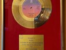 BPI Award Carl Douglas goldene Schallplatte Original „Kung Fu Fighting“
